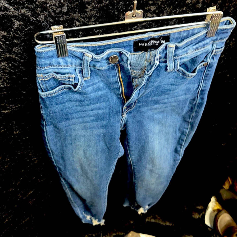 Just Black Denim distressed skinny jeans size 26